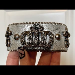 Crown & fleur de lis Swarovski cuff bracelet